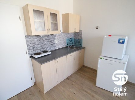 Pronájem bytu, 1+kk, 23 m²