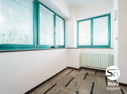 Pronájem bytu, 1+kk, 35 m²