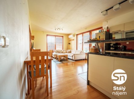 Pronájem bytu, 2+kk, 62 m²