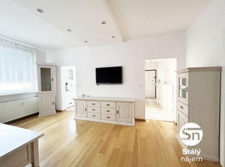 Pronájem bytu, 3+1, 69 m²