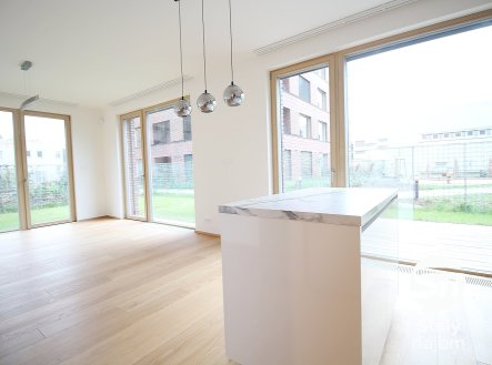 Pronájem bytu, 3+kk, 94 m²