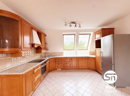 Pronájem bytu, 3+kk, 80 m²