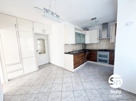Pronájem bytu, 3+1, 72 m²