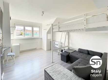 Pronájem bytu, 1+kk, 32 m²
