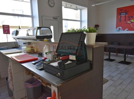Pronájem obchodní prostory, 80 m²