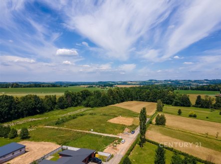 Prodej pozemku pro bydlení, 2 215 m²