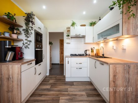 Prodej bytu, 4+1, 86 m²