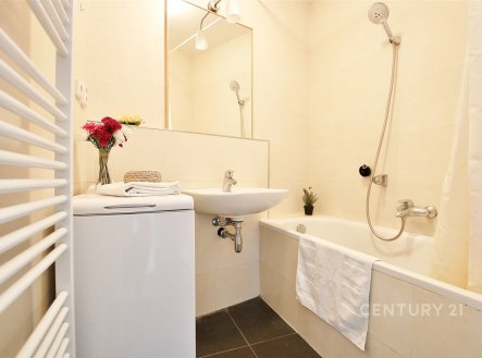 Pronájem bytu, 2+kk, 47 m²