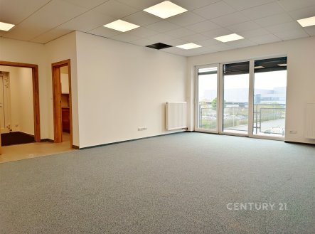 Pronájem kanceláře, 80 m²