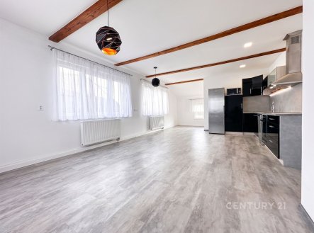 Pronájem bytu, 3+kk, 72 m²