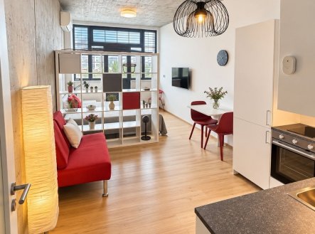 Pronájem bytu, 1+kk, 38 m²
