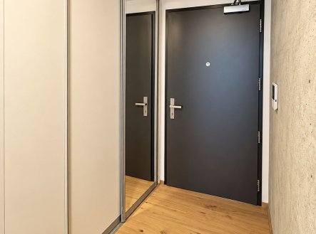 Pronájem bytu, 1+kk, 38 m²