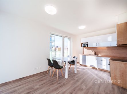 Pronájem bytu, 3+kk, 63 m²