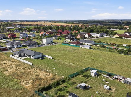 Prodej pozemku pro bydlení, 2 017 m²