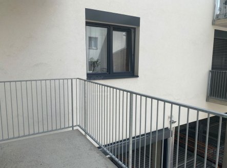 Pronájem bytu, 1+kk, 2 467 m²