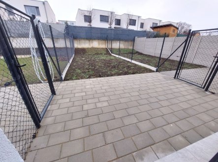 Pronájem bytu, 1+kk, 94 m²