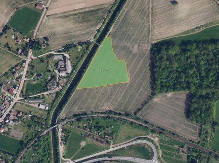Prodej pozemku, zemědělská půda, 9 764 m²