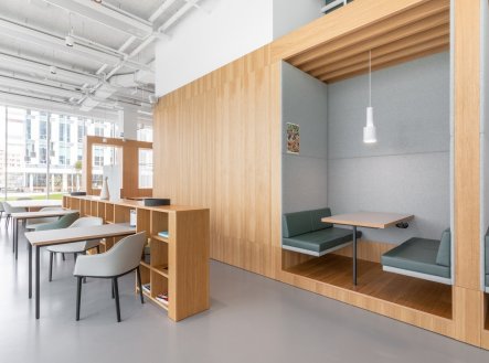 Pronájem kanceláře, 75 m²