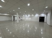 Pronájem obchodní prostory, 700 m²