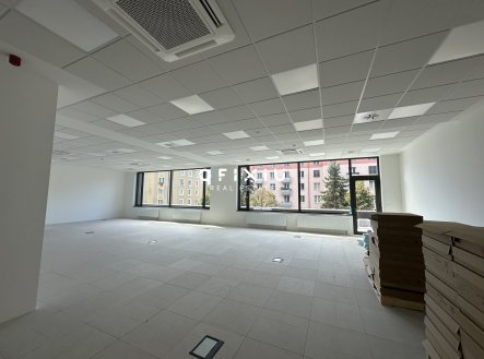 Pronájem kanceláře, 140 m²