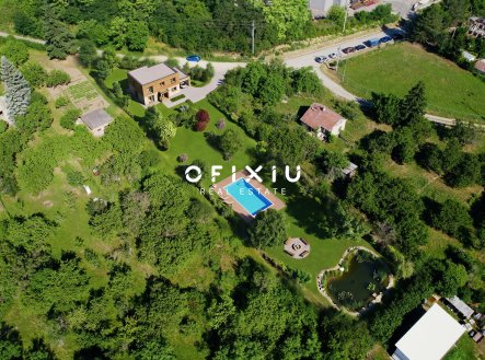 Prodej pozemku pro bydlení, 2 388 m²