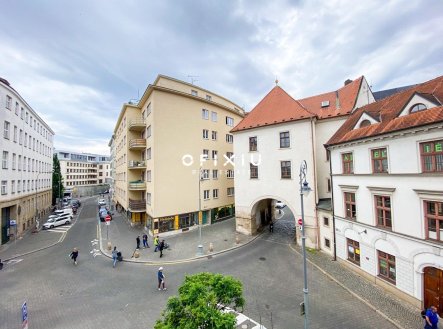 Pronájem kanceláře, 66 m²