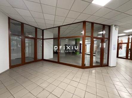 Pronájem obchodní prostory, 62 m²