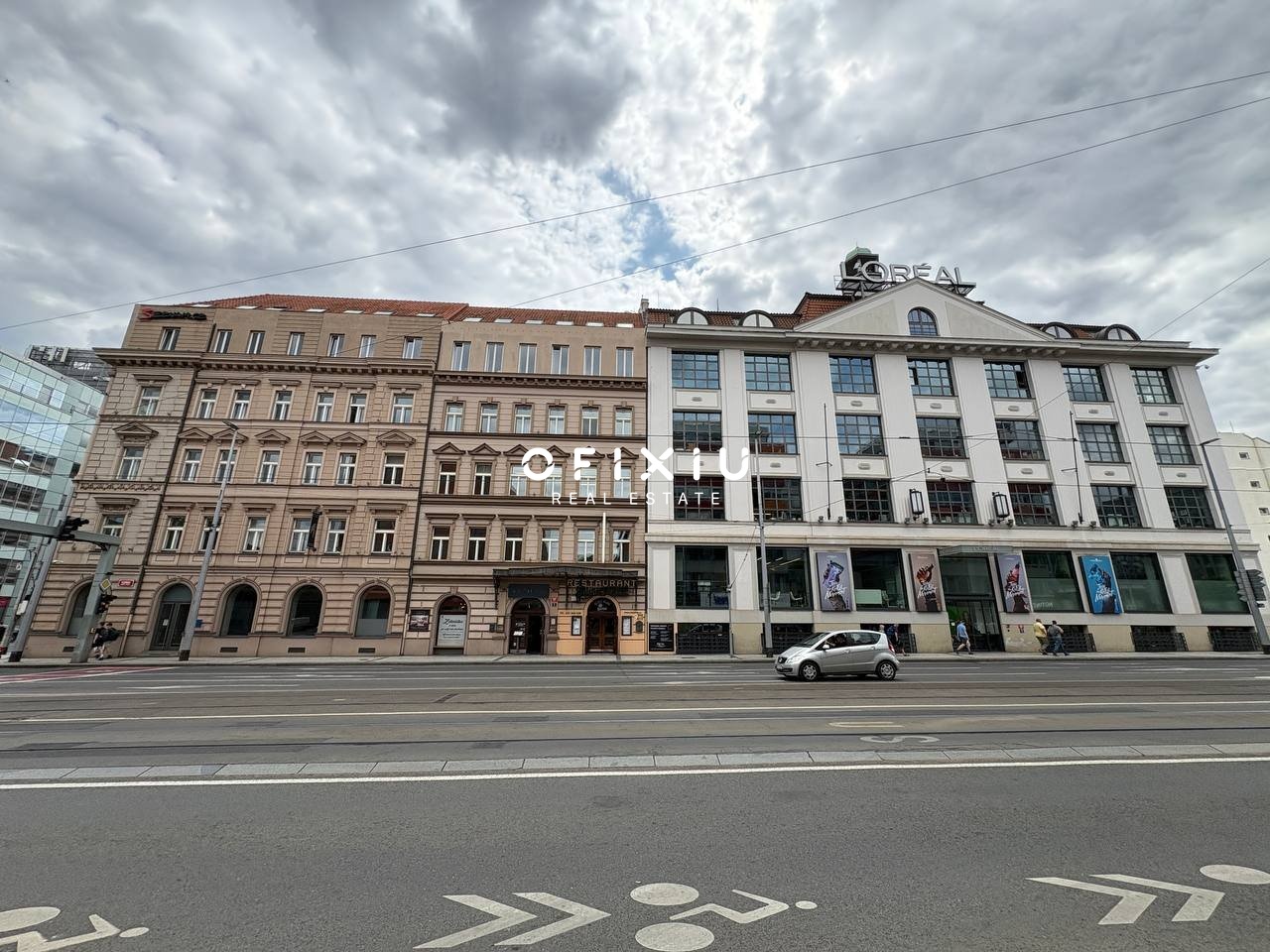 Budove zvenku