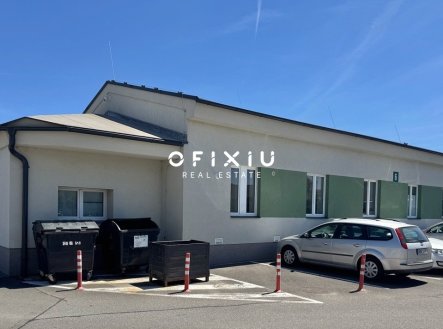 Pronájem komerčního objektu, sklad, 597 m²