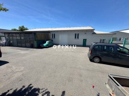 Pronájem komerčního objektu, sklad, 597 m²