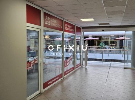 Pronájem obchodní prostory, 92 m²