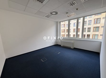 Pronájem kanceláře, 177 m²