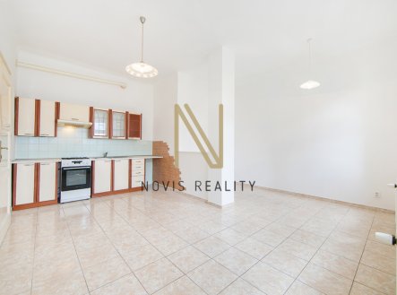 Pronájem bytu, 3+kk, 84 m²