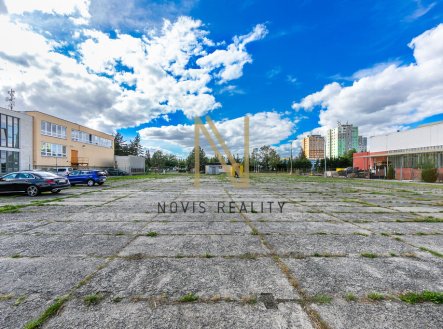 Pronájem pozemku pro komerční výstavbu, 1 500 m²