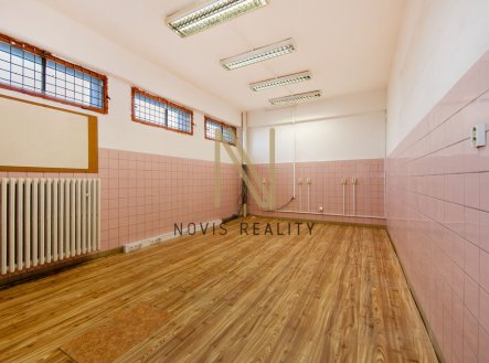 Pronájem skladu, 43 m²