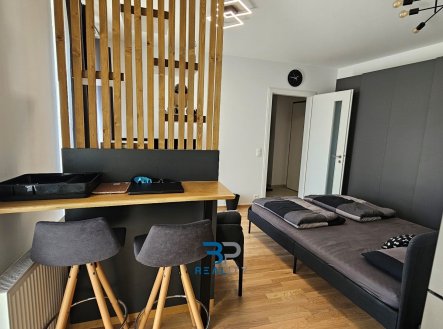 Pronájem bytu, 1+kk, 139 m²