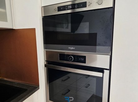 Pronájem bytu, 1+kk, 139 m²