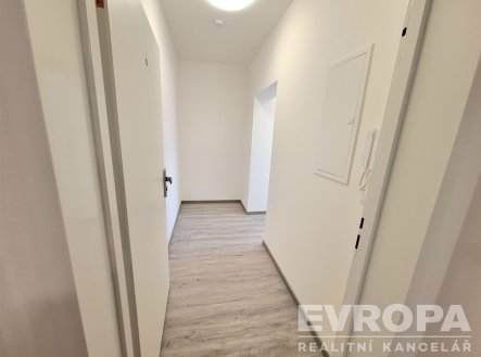 Pronájem bytu, 2+kk, 44 m²