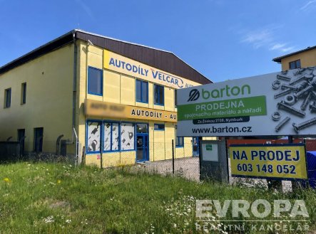 Prodej komerčního objektu, průmyslový areál, 900 m²