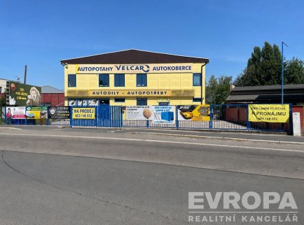 Prodej skladu, 900 m²