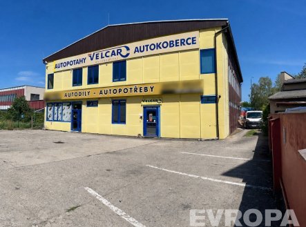 . | Prodej - výrobní prostor, 900 m²
