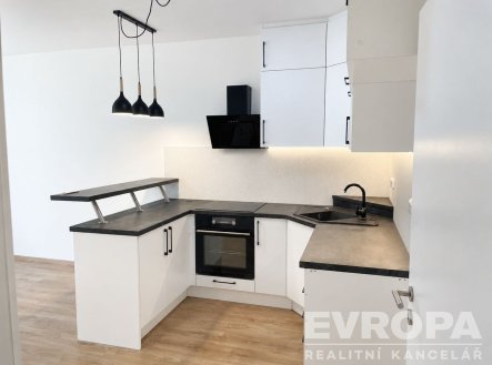Pronájem bytu, 2+kk, 52 m²