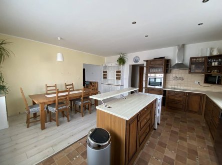 Prodej domu/vily, 261 m²
