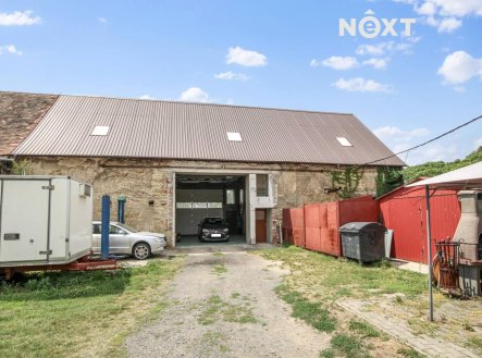Pronájem komerčního objektu, jiný, 695 m²