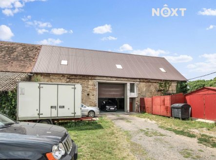 Pronájem komerčního objektu, sklad, 695 m²