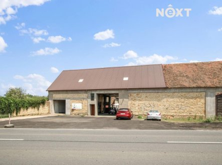 Pronájem komerčního objektu, sklad, 695 m²