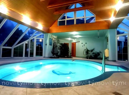 Prodej domu/vily, 370 m²