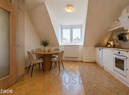 Prodej bytu, 2+1, 57 m²