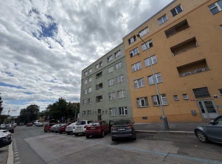 Prodej bytu, 1+1, 46 m²