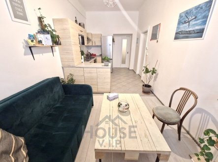 Pronájem bytu, 2+kk, 47 m²